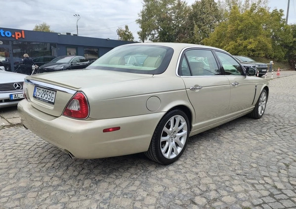 Jaguar XJ cena 59900 przebieg: 157500, rok produkcji 2008 z Warszawa małe 781